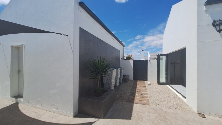 3 Bedroom Property for Sale in Atlantic Sands Private Estate Western Cape